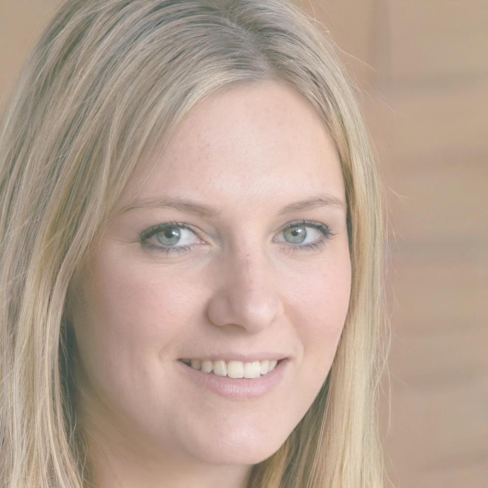 Analista financiera Valentina Echeverría